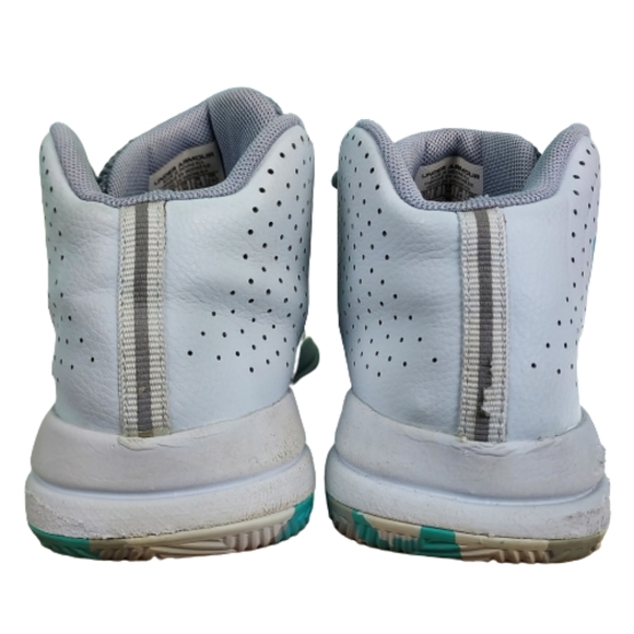 Under Armour Jet 2019 GS, youth size 5.5, grey and white - Picture 3 of 8